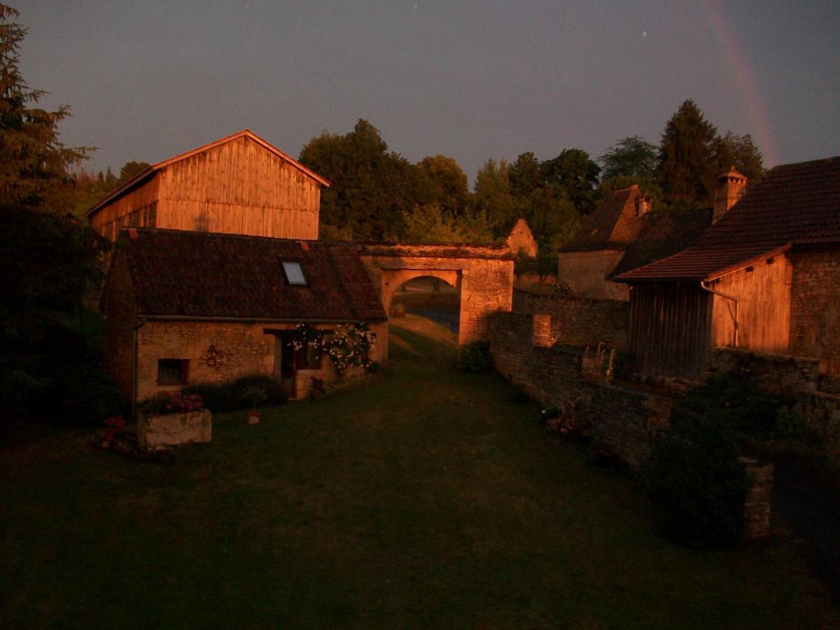 Chambre D'Hotes Lasserre Saint-Amand-de-Coly 외부 사진